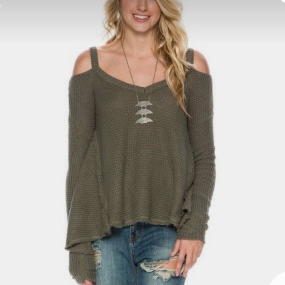 Free People Sweaters - Free People Moonshine V neck Green Thermal Cold Shoulder Top Cut Out M